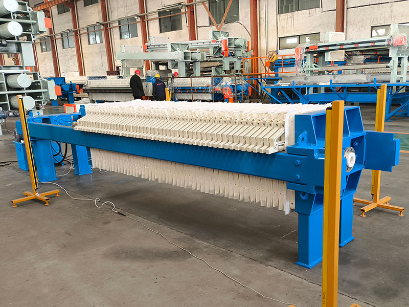 Pakistanlı Müşteri İçin 40 m²'lik Hazneli Filtre Presi