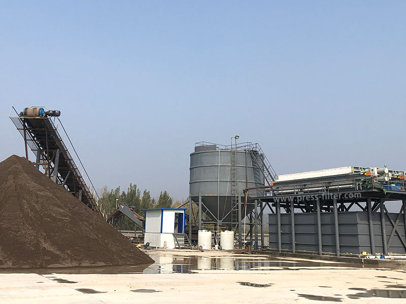 Filter press application in mining sites